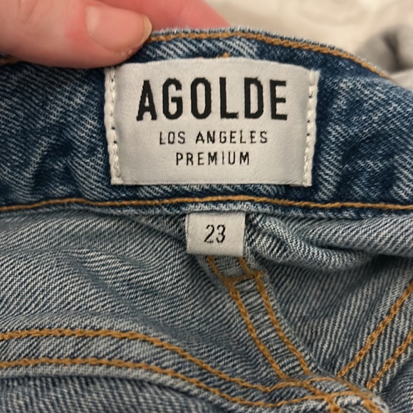 agolde distressed blue jeans - Picture 2 of 2